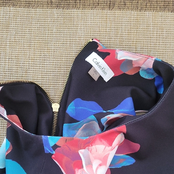 Calvin Klain Floral Sleeveless Black Dress - Picture 6 of 6